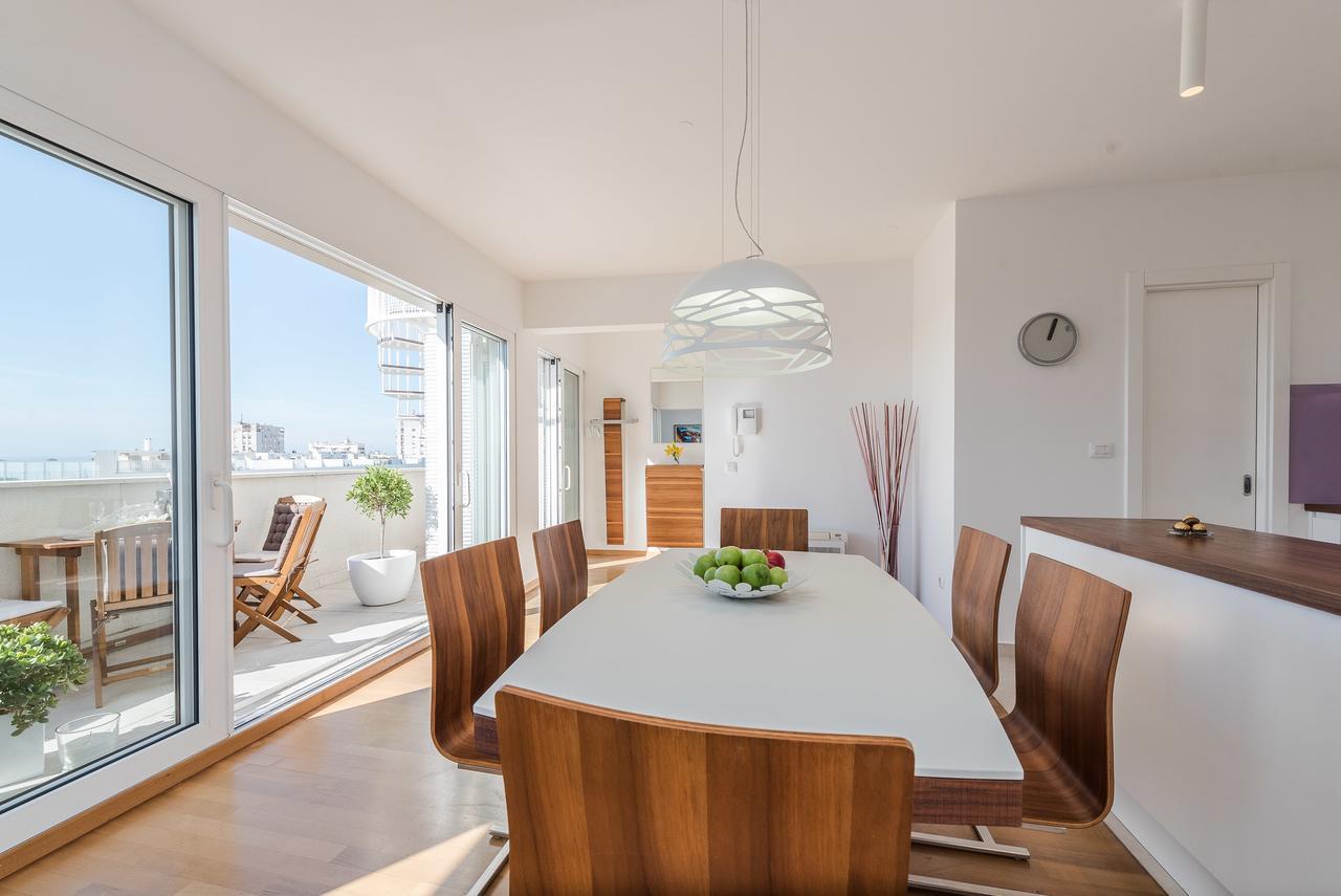 Apartma Penthouse With Roof Terrace With Jacuzzi *