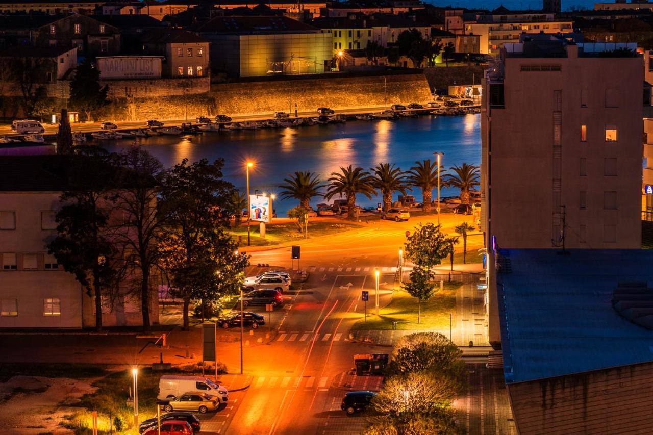 Penthouse With Roof Terrace With Jacuzzi Apartment Zadar