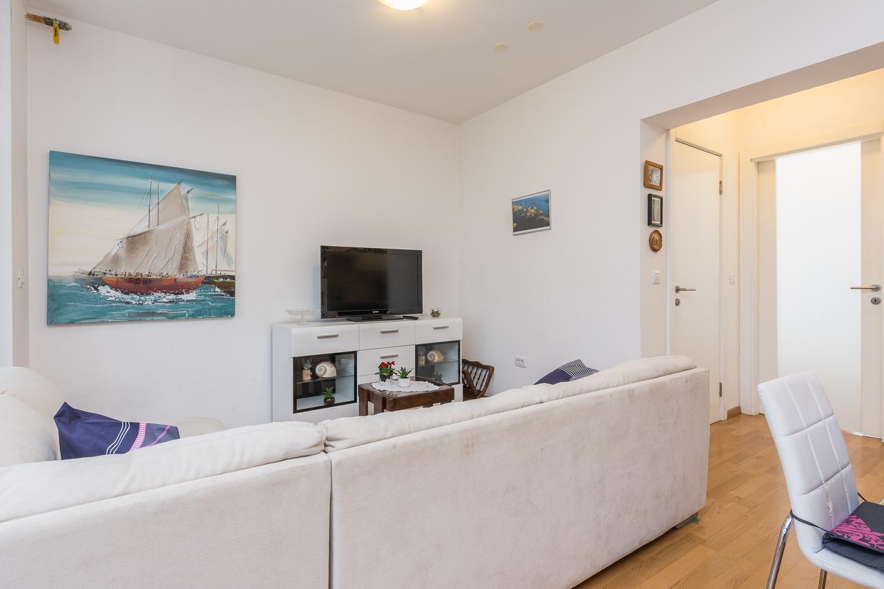 Penthouse With Roof Terrace With Jacuzzi Apartment Zadar